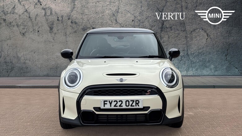 MINI Hatchback 2.0 Cooper S Exclusive 3dr Auto Petrol Hatchback